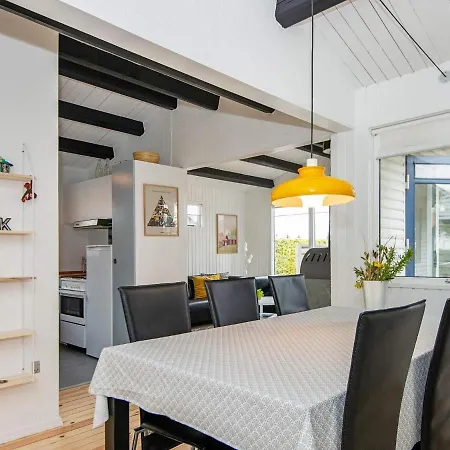 6 Person Holiday In B Rkop بيت للعطل